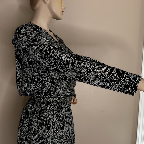 Vintage Semi Sheer Floral Dress - Picture 13 of 16